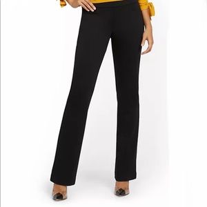 New York & Co Pull On Yoga Style Pants